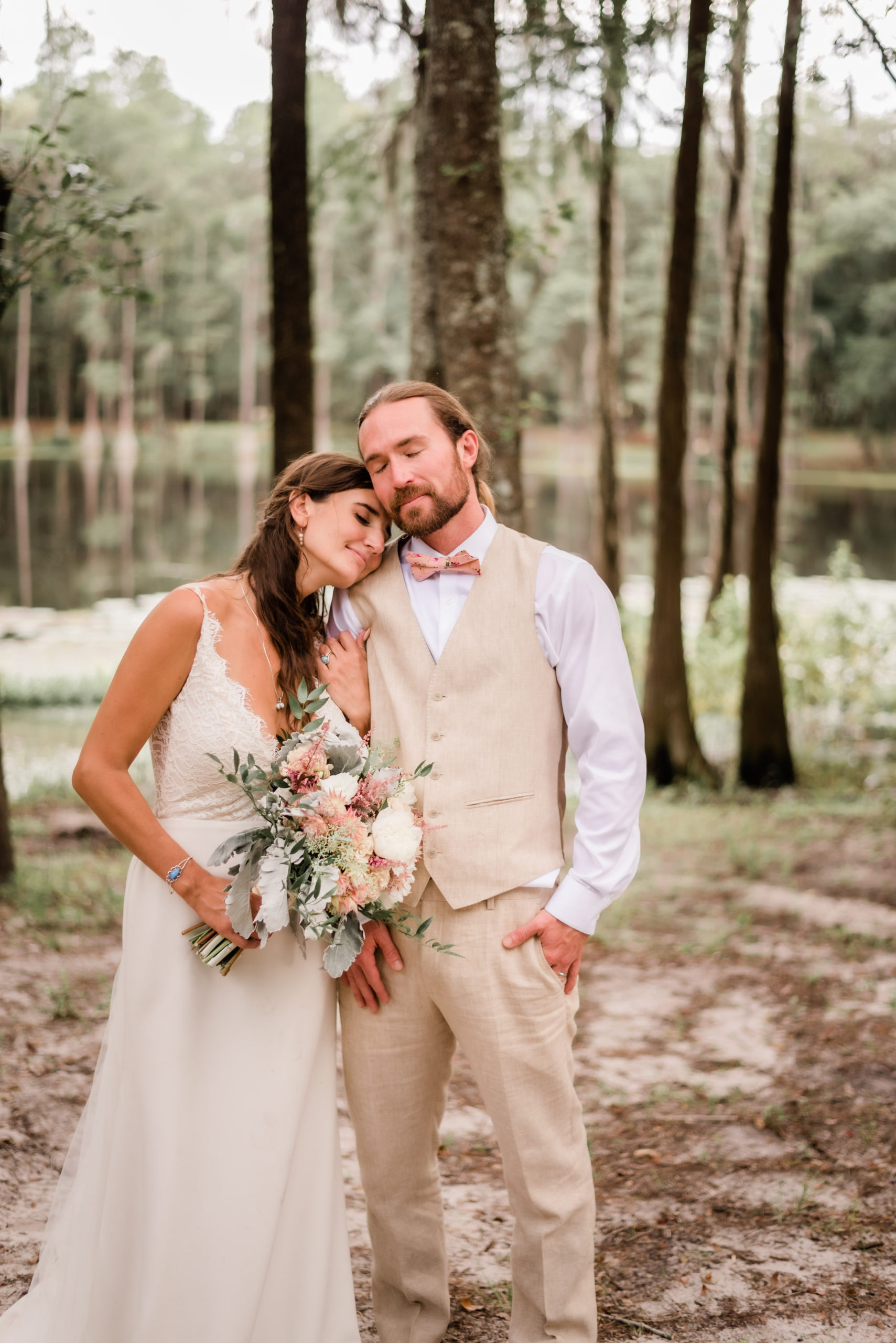 wedding photos at Spirit of the Suwannee wedding, Live Oak Florida, Black Tie and Co.