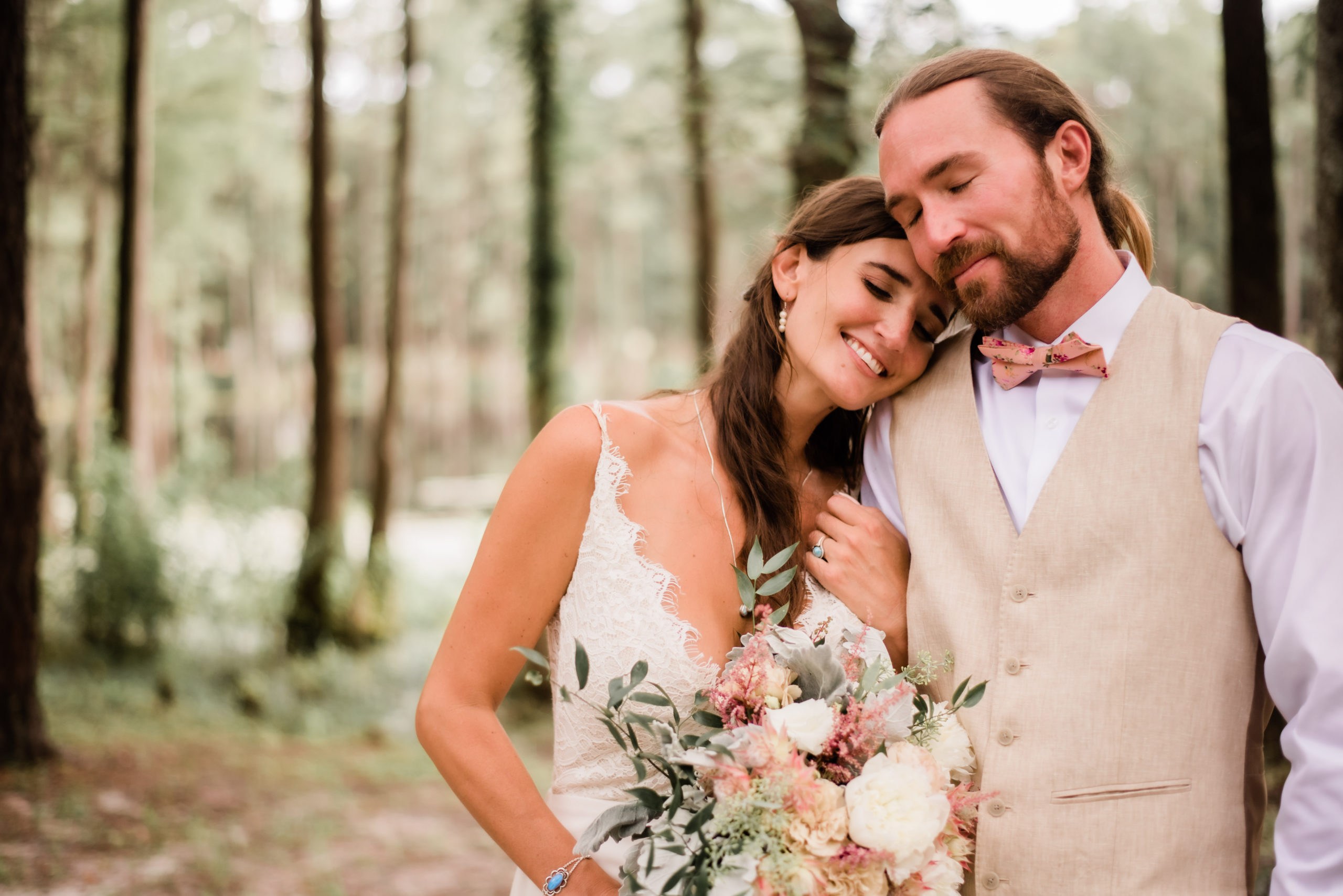 Bride and groom photos at Spirit of the Suwannee wedding, Live Oak Florida, Black Tie and Co.